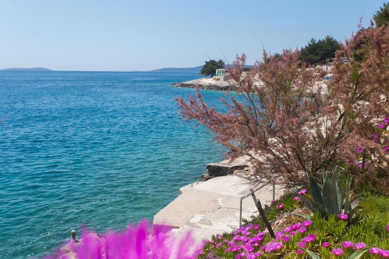 Apartments Bandic - 30 Meters To The Beach Trogir Exterior foto