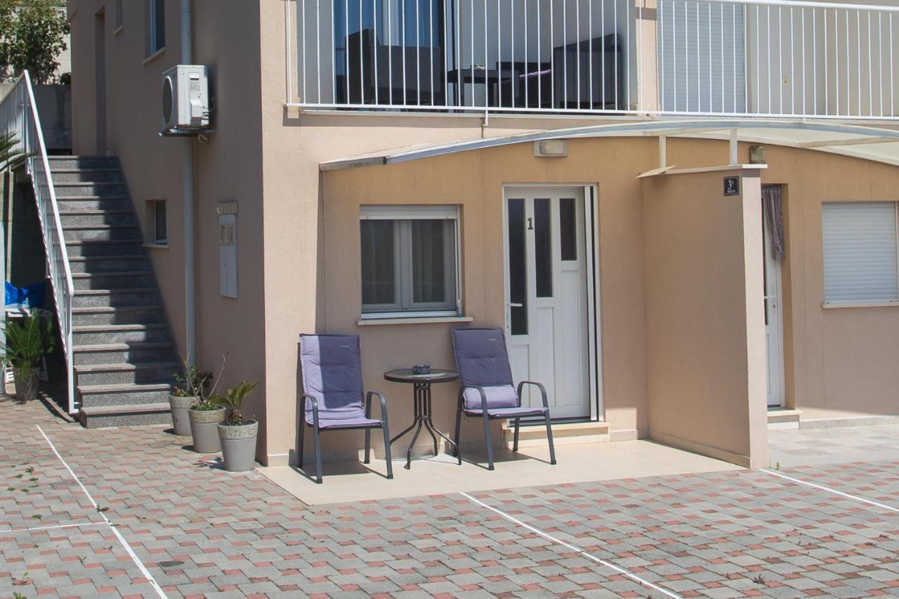 Apartments Bandic - 30 Meters To The Beach Trogir Exterior foto